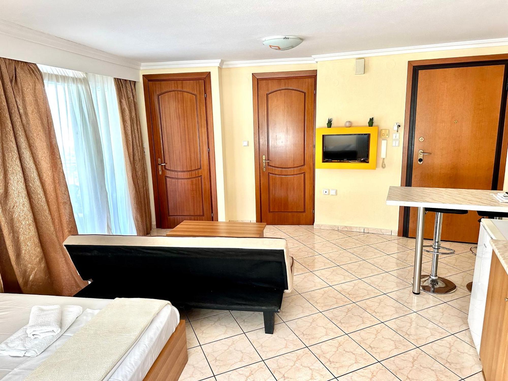Omonias Apartment Cavala Exterior foto